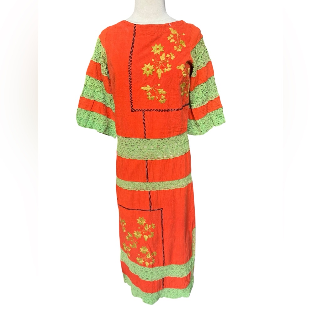 1930s/40s Telas Tlaquepaque Mexico 100% Cotton, Embroidered, Knit Open Weave Mid